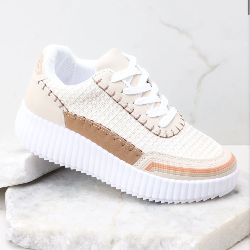 Iconic Steps Beige Platform Sneakers size 8